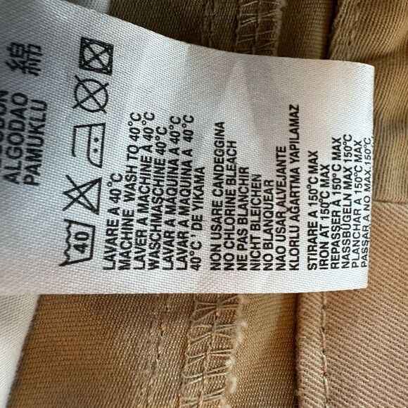 Diesel tan khaki Bermuda shorts with button detail. Size 28 - Picture 6 of 17